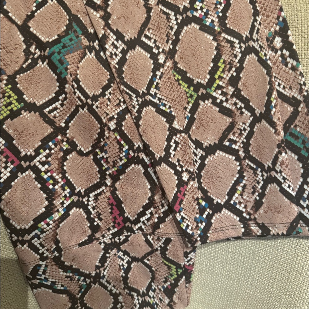 Beach Riot animal print leggings